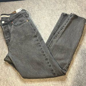 Levi's Wedgie Buttonfly in Washed Black, Size 25.